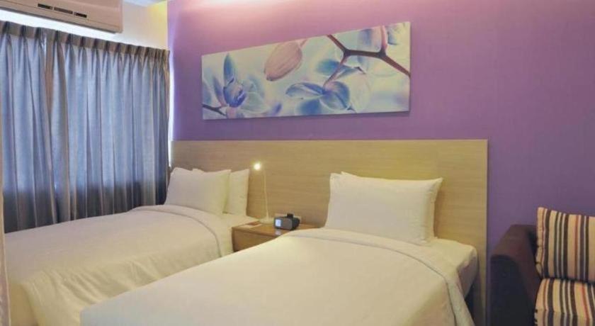 R-Con Hotel @ Siam Паттайя Экстерьер фото
