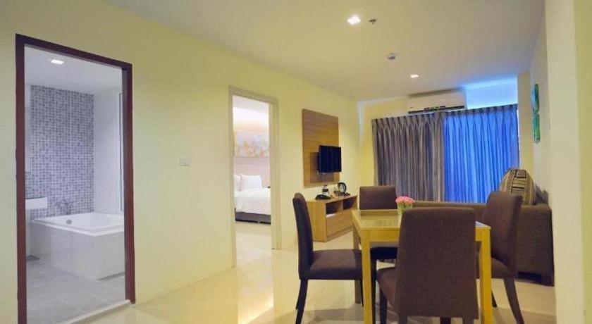 R-Con Hotel @ Siam Паттайя Экстерьер фото
