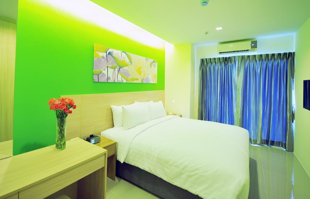 R-Con Hotel @ Siam Паттайя Номер фото